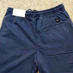 American Eagle Trekker Short - Mens small